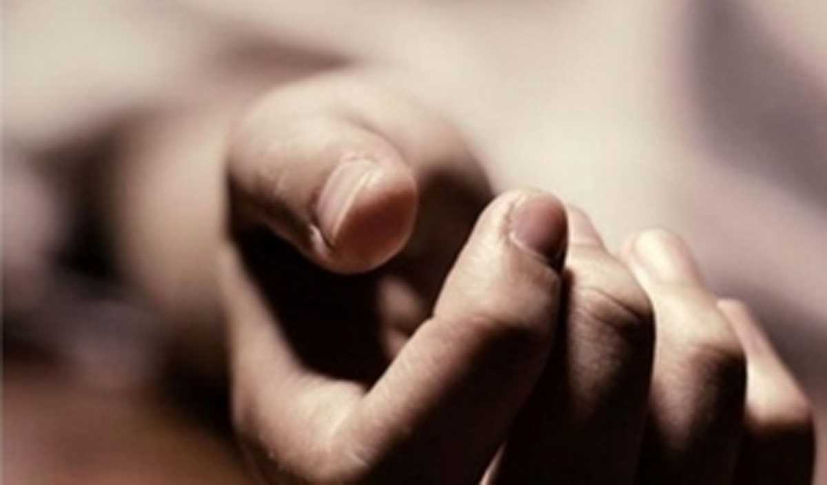 झारखंड के गुमला में बुजुर्ग को जलती चिता में फेंककर जिंदा जलाया